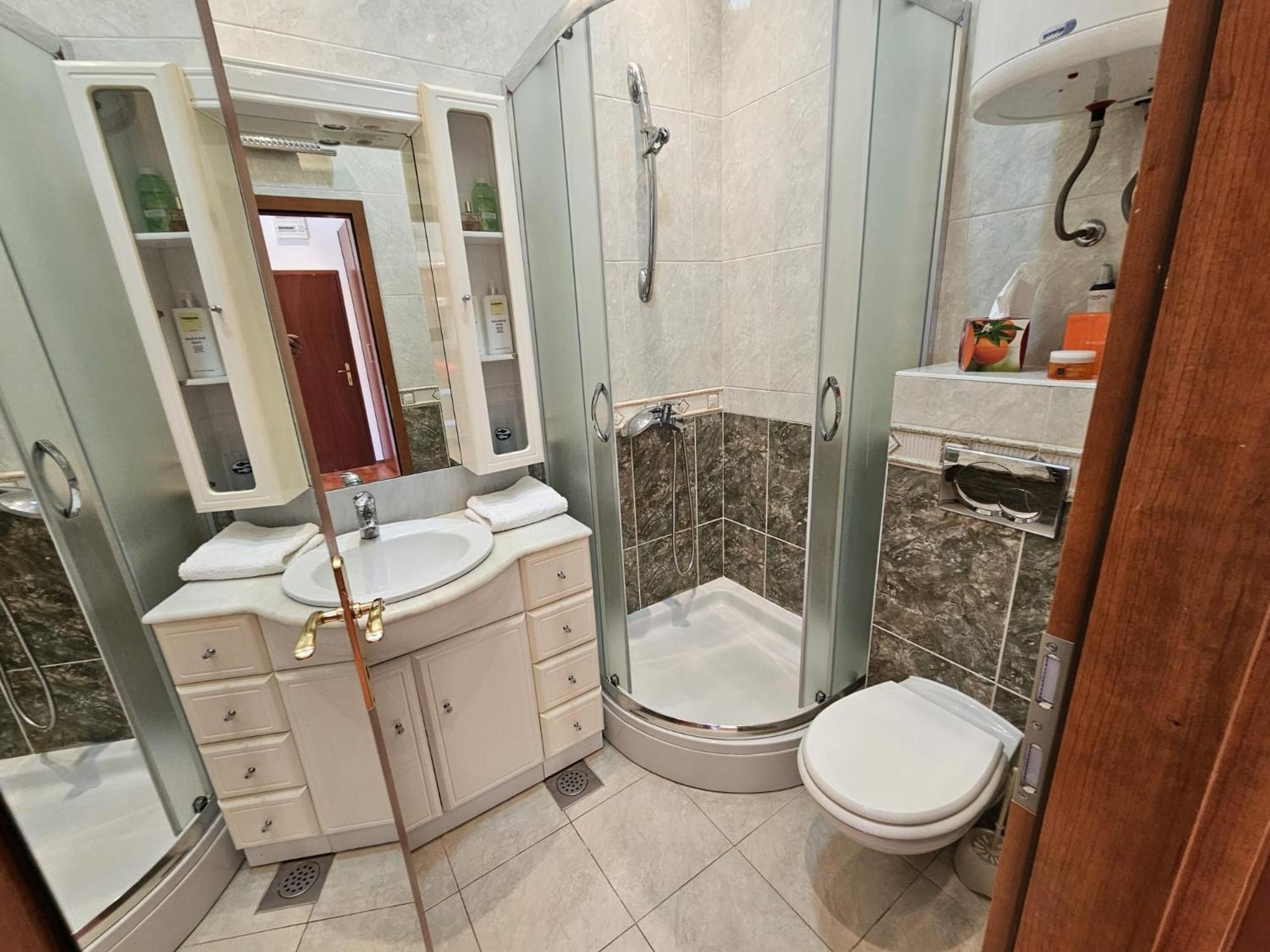 Bolotel Family & Studio Stay Bagian luar foto