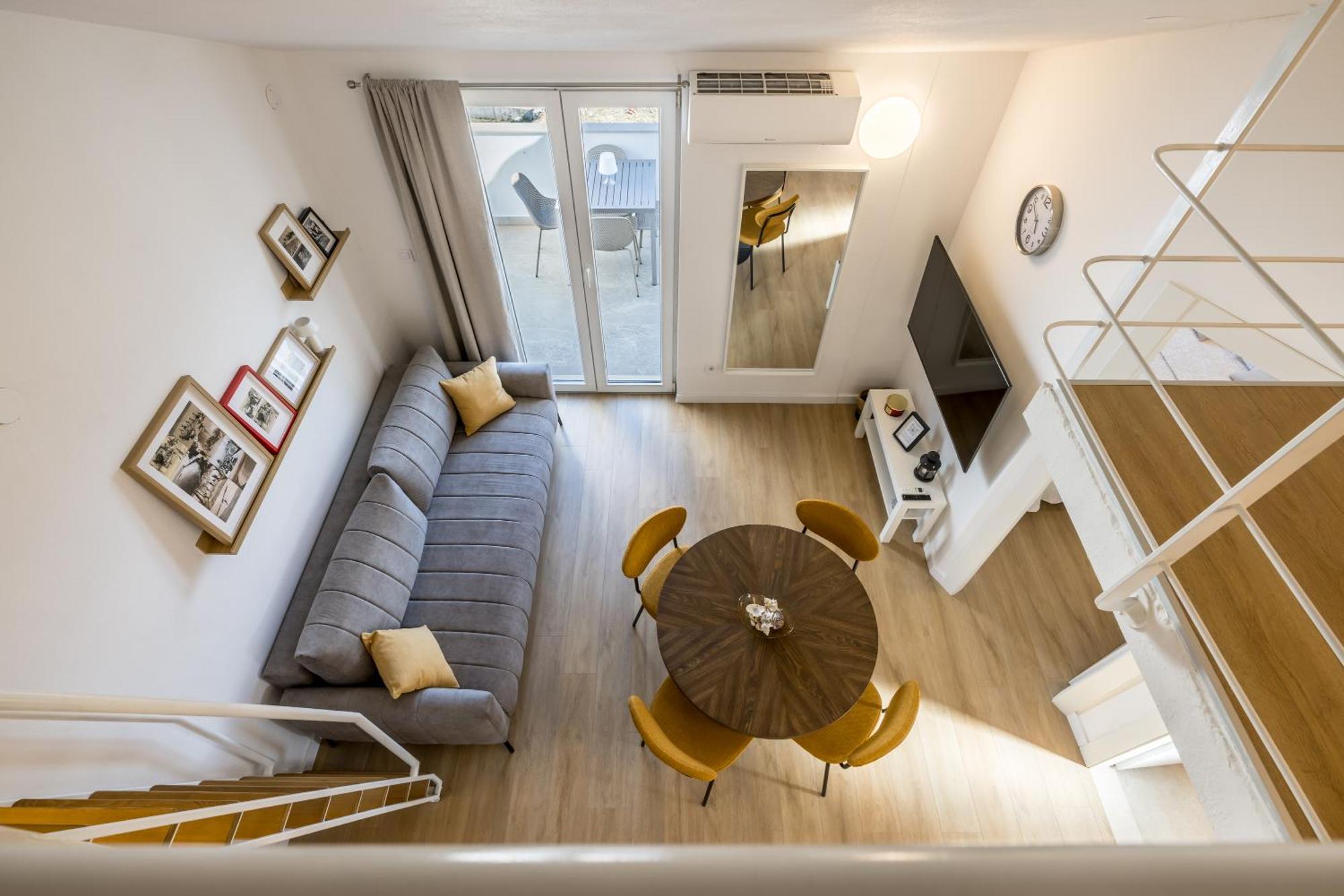 Bolotel Family & Studio Stay Bagian luar foto