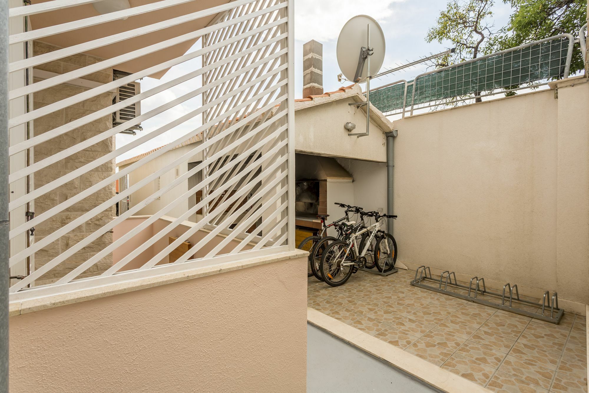 Bolotel Family & Studio Stay Bagian luar foto